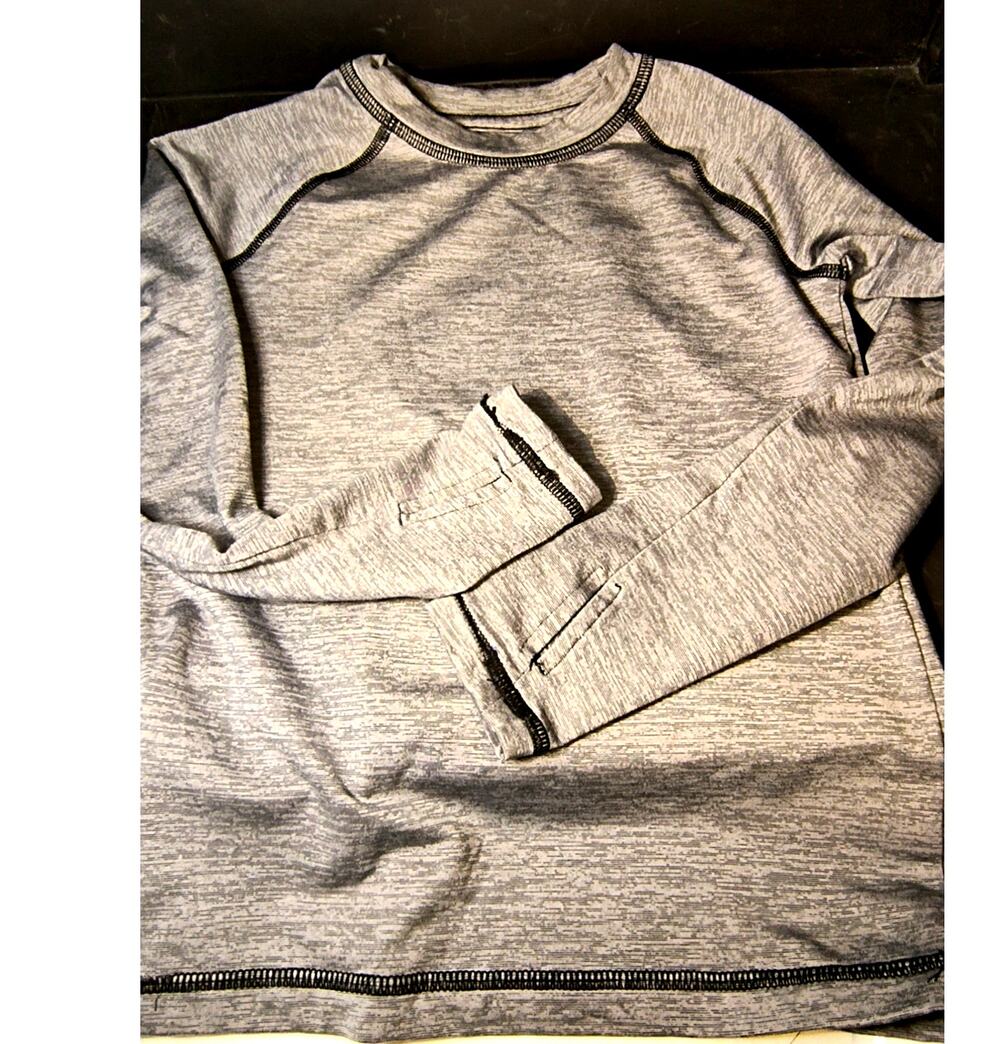 1903.  Boys Gray All In Motion Kids Athletic T Shirt Size S 6/7